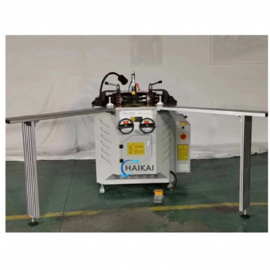 Tool changable Corner Crimping Machine